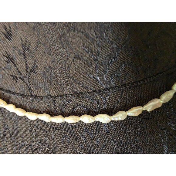 Vintage Freshwater Pearl Necklace With Gold-Tone Clasp - Picture 2 of 5